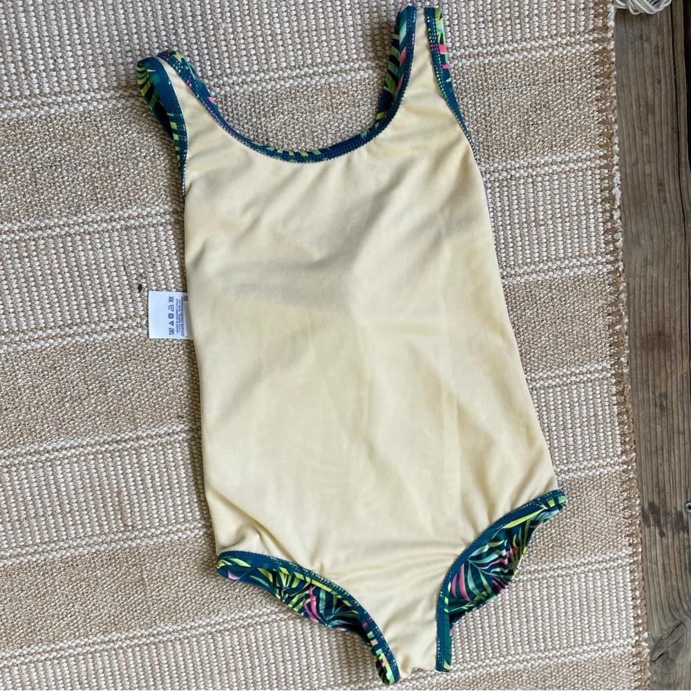 Lands' End One Piece Green and Yellow Swimsuit with Tropical Print Sz 5 - Picture 5 of 7